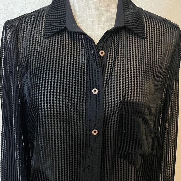 Anthropologie Akemi + Kin Black Sheer Long Sleeve Button-Down Tunic Size M - Picture 3 of 7